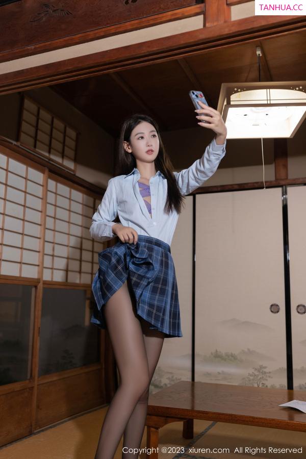 唐安琪  [XiuRen]高清写真图 2023.10.30 No.7585 唐安琪 美腿短裙第23张图片